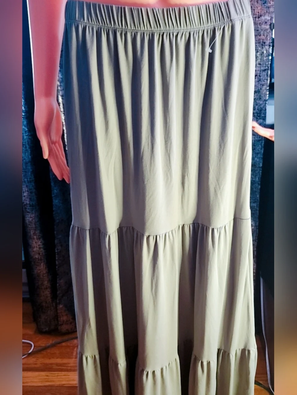 La Hearts Olive Green Tiered Maxi Skirt - Picture 5 of 6